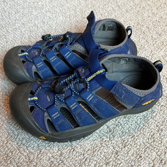 Kids' Keen Newport H2 Sandals - size 4 - Picture 2 of 7